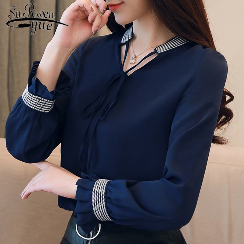 

2018 Autumn the new fashion women's chiffon blouse V-neck flower and long sleeves Lady shirts beautiful women elegante 1172 40