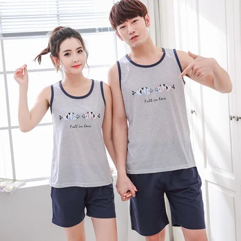 

2019 Couple's Comfortable High Quality Stylish Cartoon Color Fish Pattern Pajama Set 1171