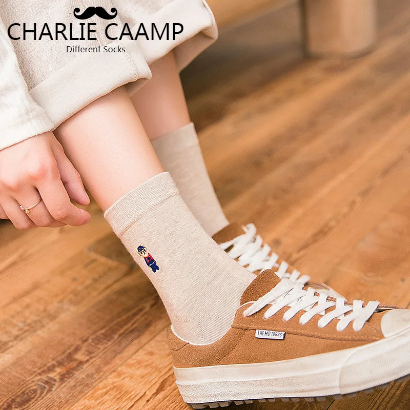 Women Cotton Socks 2018 Autumn Winter Fashion New Embroidered Cartoon Animal Mid Tube Ladies College Style Short Sock J102