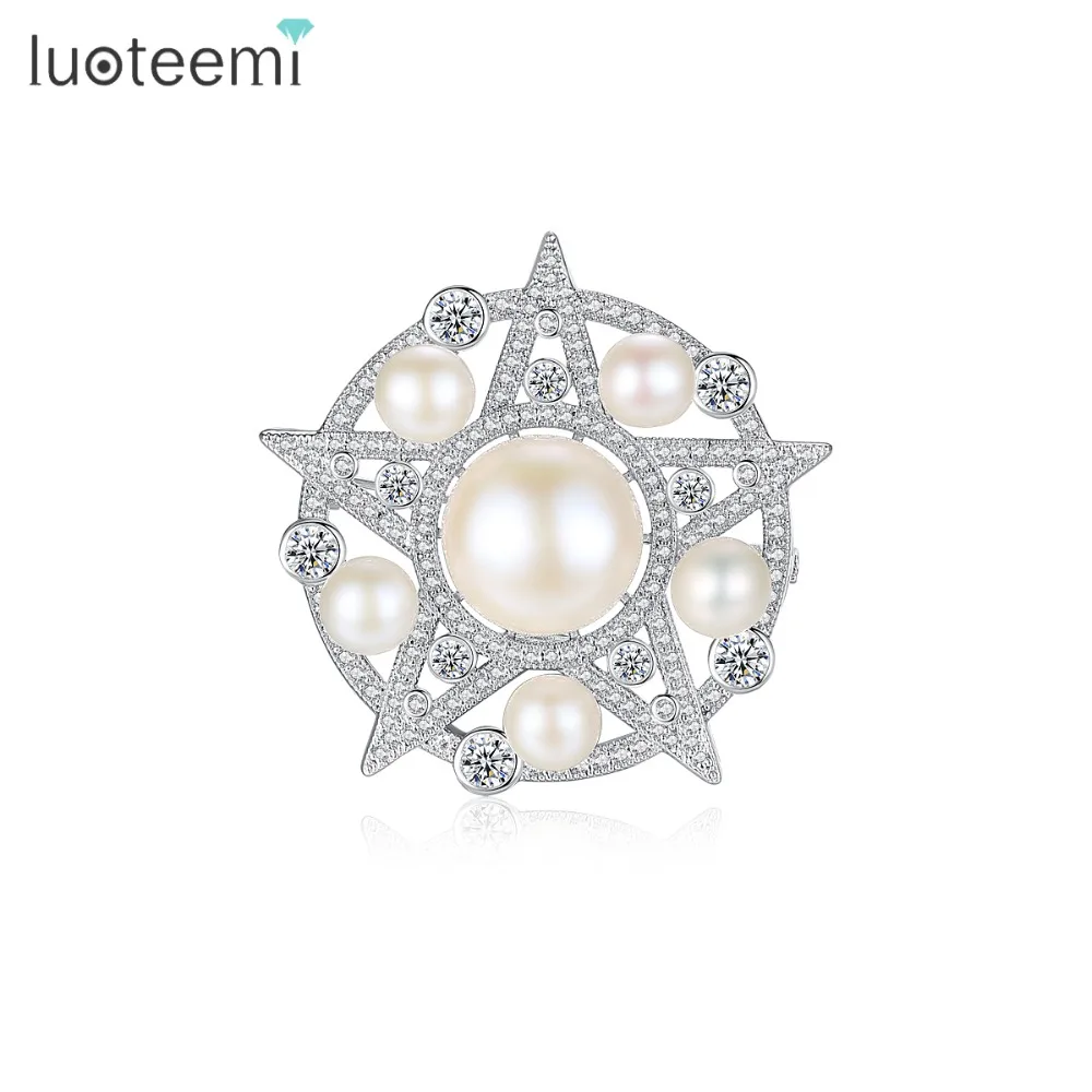 

LUOTEEMI Brand Luxury Jewlery Five-pointed Star Style Round Flowers Pins Natural Pearls Brooches Wedding Jewelry for Women Gift