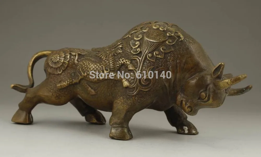 

CHINESE OLD BRASS HANDWORK CARVING BULLFIGHT COW WEAR DRAGON LOTUS STATUE