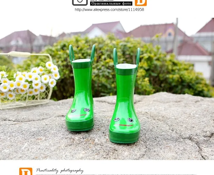 New 2015 Children Rain Boots Cartoon Kids Rubber Boots Bee  Frog  Beatles Girls Shoes Flat Rainboots Bota Baby Kids Shoes free shipping (13)