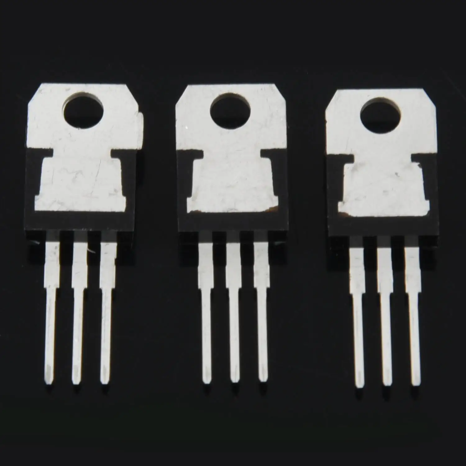 50 шт LM7805 L7805 7805 до-220 Напряжение Регулятор IC новый