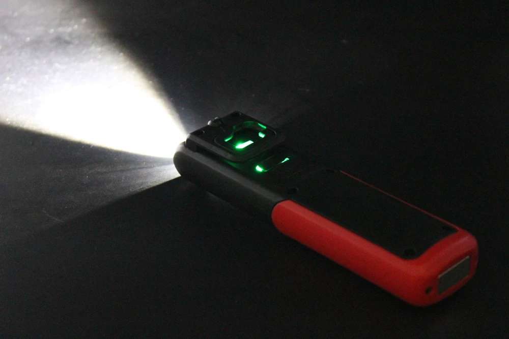 Мощный портативный USB Перезаряжаемый Магнитный светильник-вспышка, Рабочий фонарь, встроенный аккумулятор с функцией отображения мощности