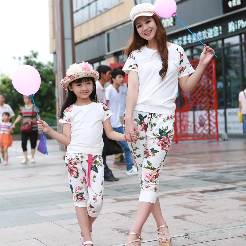 

Spring Autumn Family Clothes Mother&daughter Clothing Sets Family Fitted T-shirt + Shorts Set Fashion Clothing roupas infantis