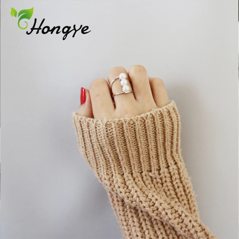

Hongye Fashion Design Female Pearl Rings 3 Beads Adjustable Silver Jewelry Natural Shell Pearl Bridal Wedding Ring Gift for Girl