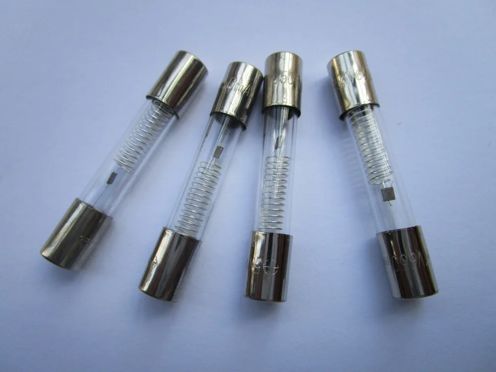 

Glass Fuse Fast Blow 5KV 6mm x 40mm 0.7A 700mA 100 pcs per Lot