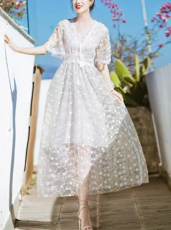 

High quality 2018 Summer New Arrival Elegant V Collar Short Sleeve Gold Flower Embriodery Lace Chiffon Long Dress
