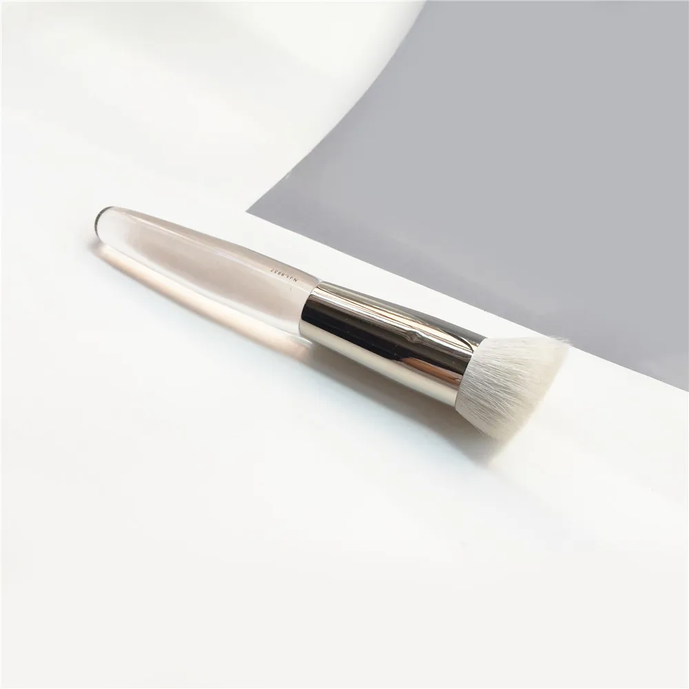 Trish McEovy Brush 71 Perfect Face _ 1
