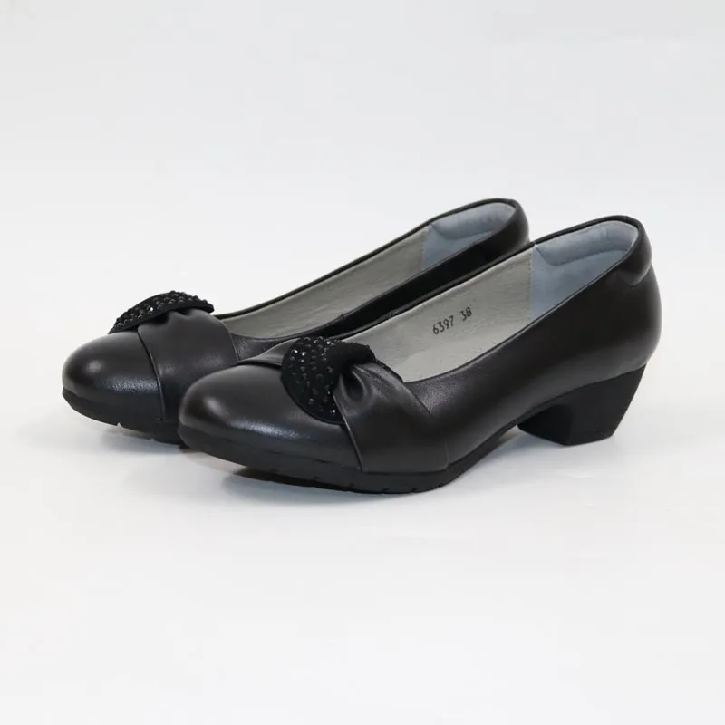 

Leather comfortably dressed women shoes Flower woman shoes Genuine leathershoes Black middle heel shoes
