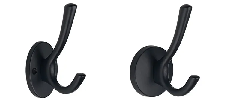 Black Robe Hook 11