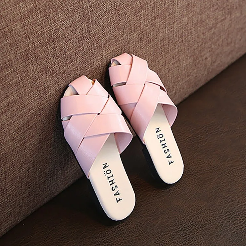 Slippers Flat Bottom Slip Out Fashion Woven Girls Baotou Sandals And Slippers children's beach casual shoes Slippers Flat Bottom Slip Out Fashion Woven Girls Baotou Sandals And Slippers children's beach casual shoes
