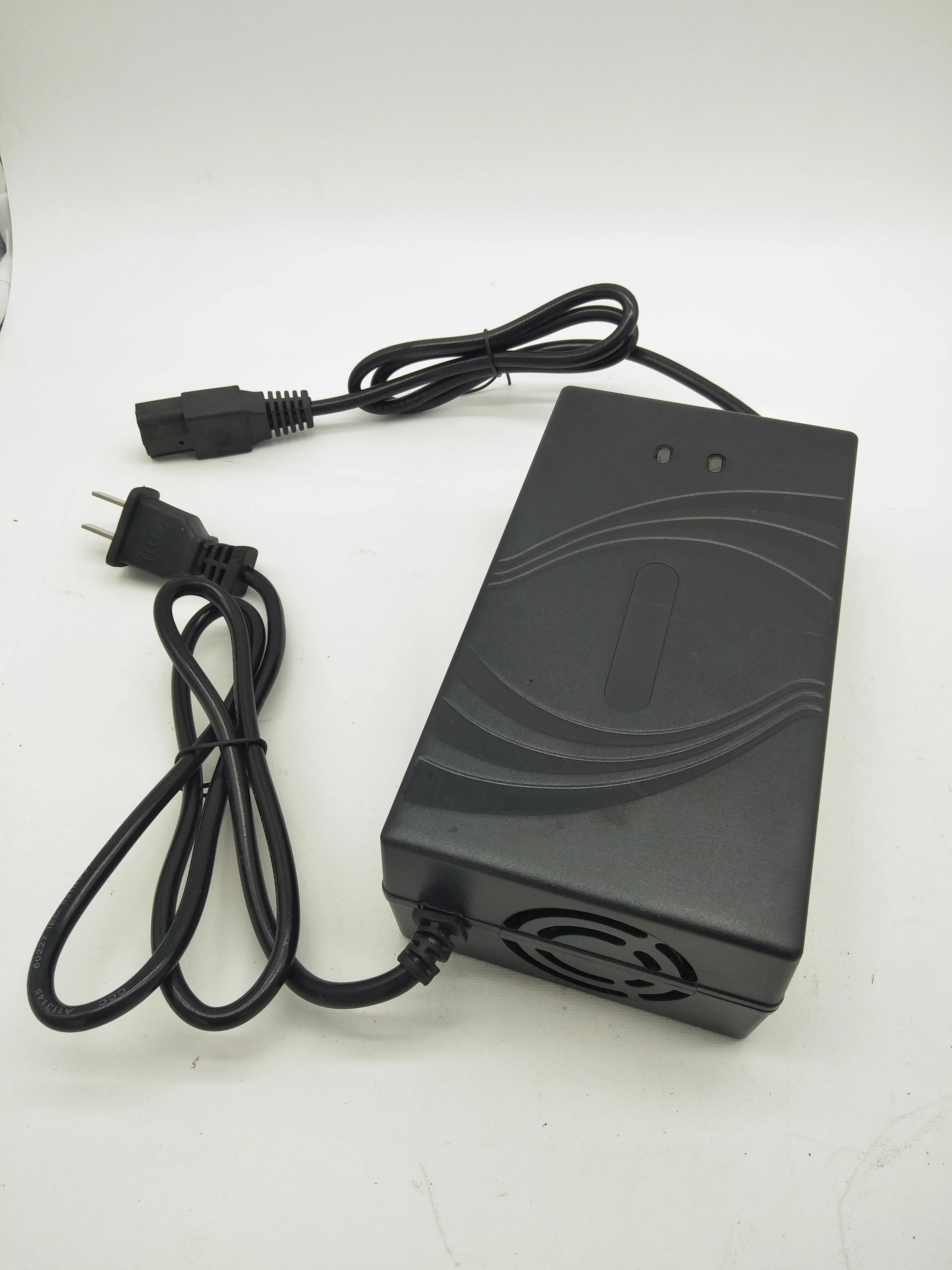 

Зарядное устройство A324, 60 В, 20 Ач, для электрического скутера, пляжного автомобиля