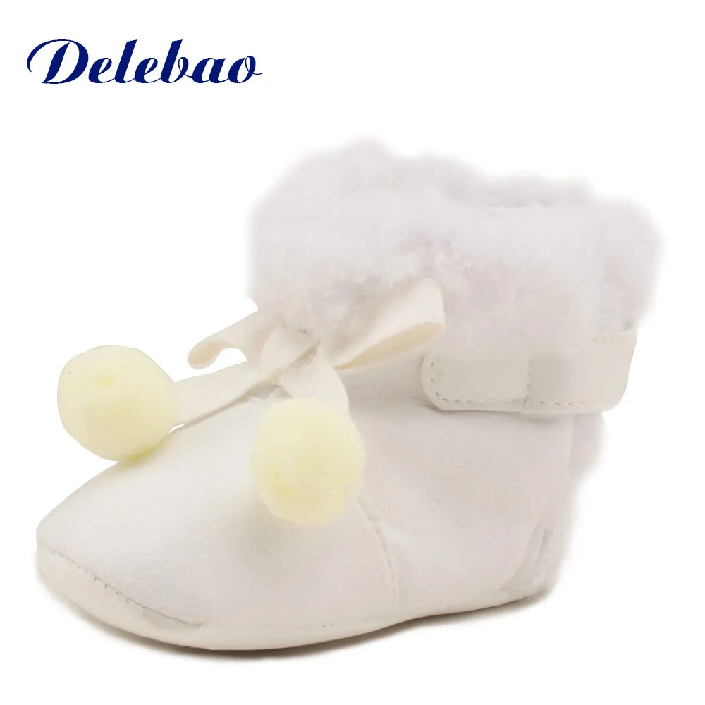 

Delebao Unisex Handmade Wool Knitting Baby Boots Winter Warm Infant Toddler Newborn Baby Shoes
