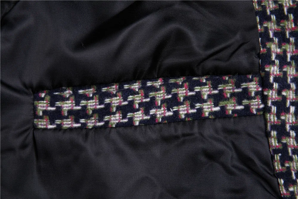HM900810