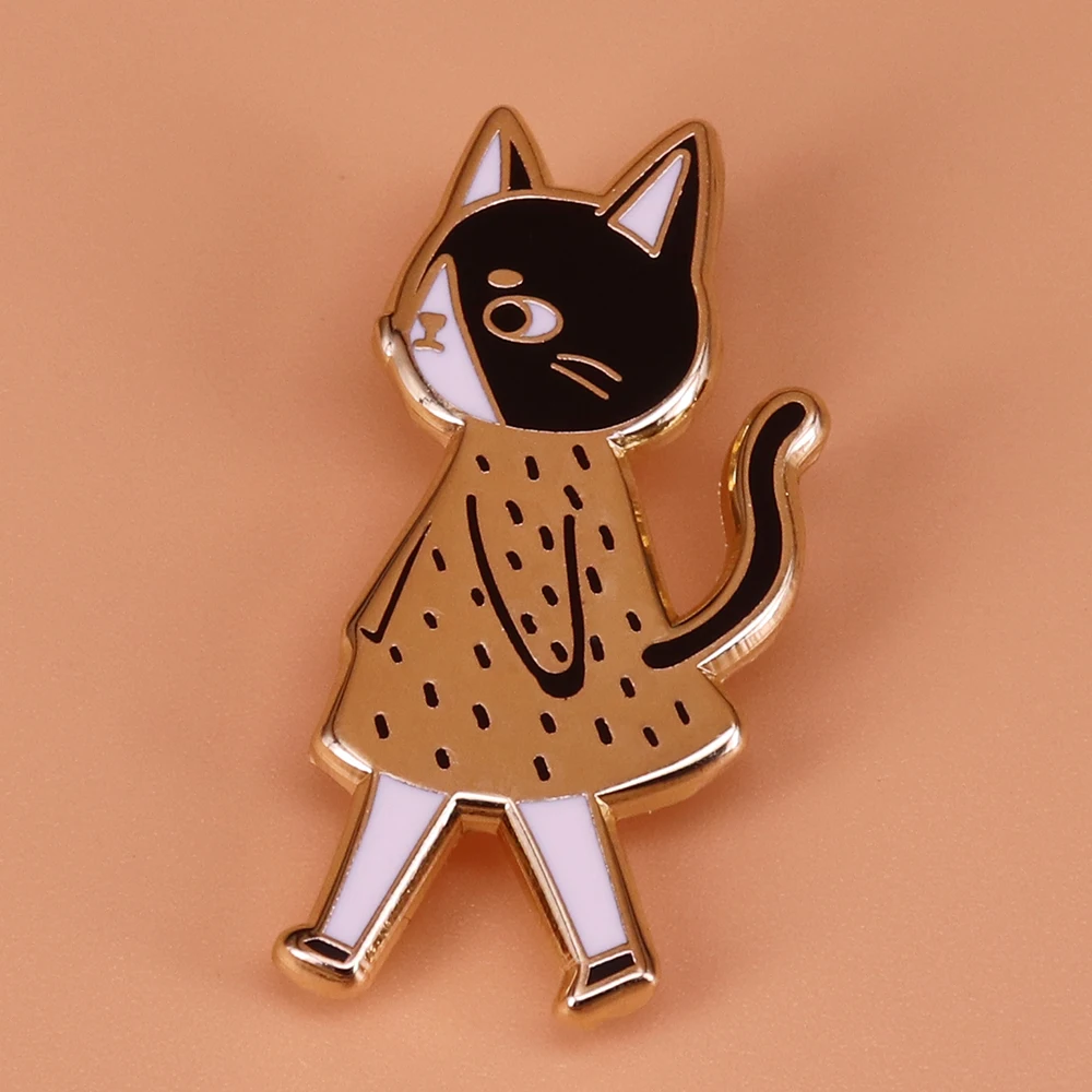 

Walking cat enamel pin cute animal brooch cat lady badge gold black art jewelry women shirts jacket backpack accessories