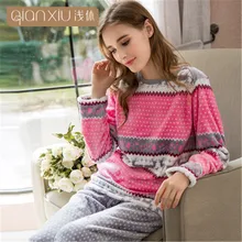 Бренд Qianxiu пижамы Зима Для женщин домашняя одежда фланелевые утепленные мягкие спальные мешки и лаунж-Пижама комплект маленьких обезьянок