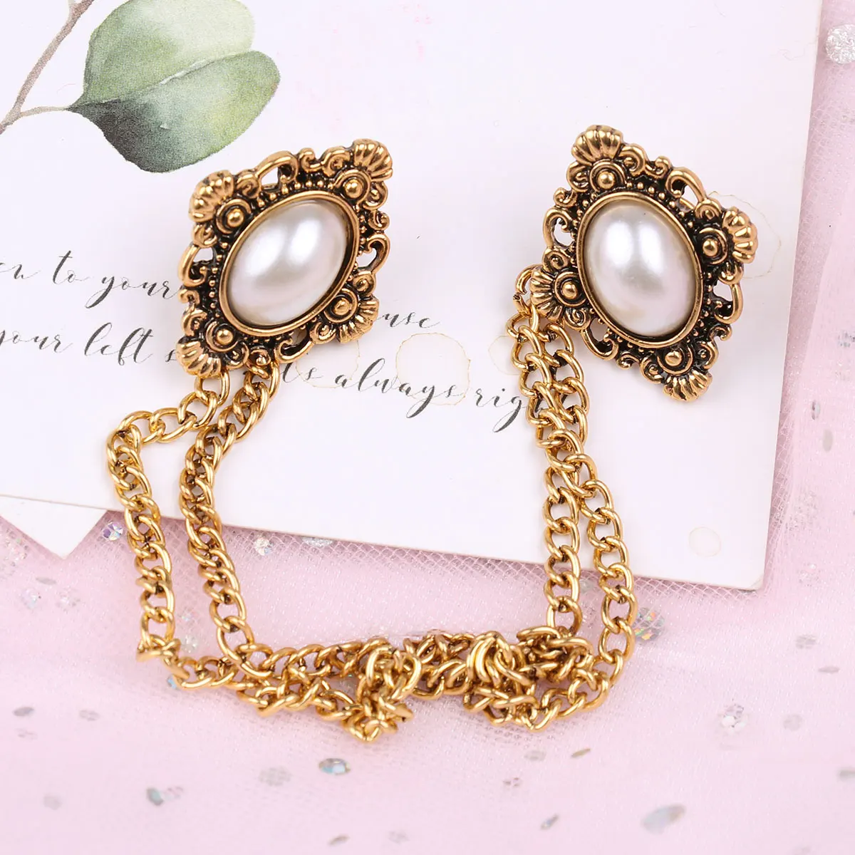 

Fashion Female Women Ladies Vintage Antique Elegant Sweater Shawl Chain Clips Cardigan Collar Holders Decorations for Party Wear