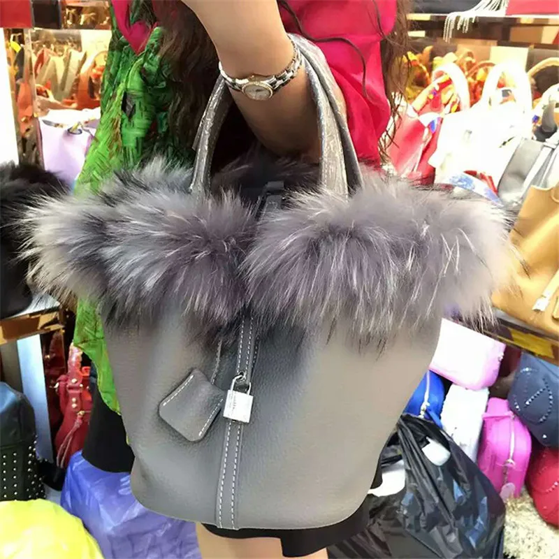 

High-End Ladies Real Fox Fur Bucket Bag Women Tote Bags Genuine Leather Design Shoulder Bag Litchi Texture Lock Cowhide Handbag