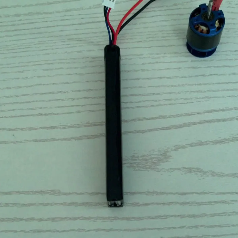 7,4 V/1300 mAh/20C высокая скорость полимерная собака мощность