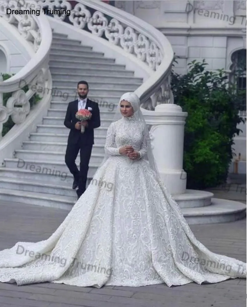 

High Neck Long Sleeve Muslim Wedding Dresses Unique Design Lace Appliques Bridal Wedding Gowns Robe De Mariage 2019