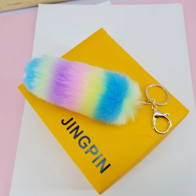 

Rainbow Tail Fluffy Balls Keychains Colorful Striped Long Tail Keyring Pendants Decoration for Bags Jewelry Ornaments Baby Toys