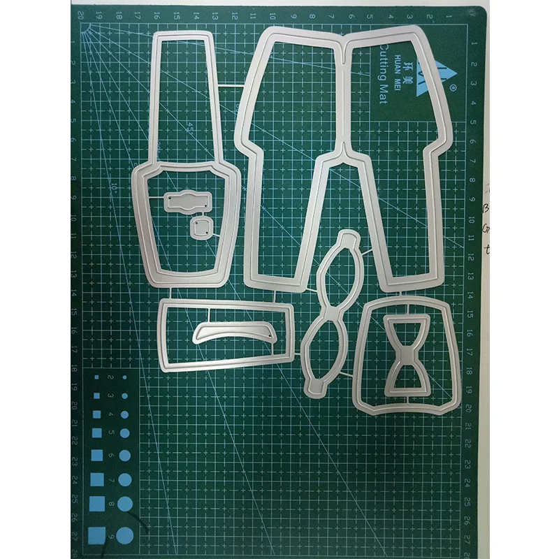 Goede Nagellak Fles Sets Metalen Stansmessen Stencil Voor DIY Scrapbooking Decoratieve Handwerk Embossing Stansen Template 2018