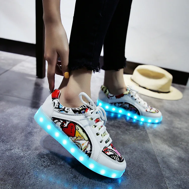 

2018 New 7 Colors Usb Recharging Luminous Sneakers Led Shoes with Light Up Shoes Girls Glowing Shoes