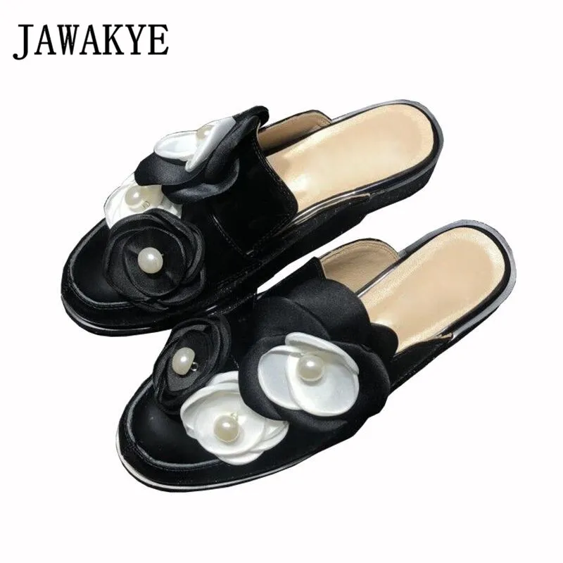 

2019 Spring flower ostrich feather slippers women leather Round toe woman flat shoes summer pearl beach casual shoes women