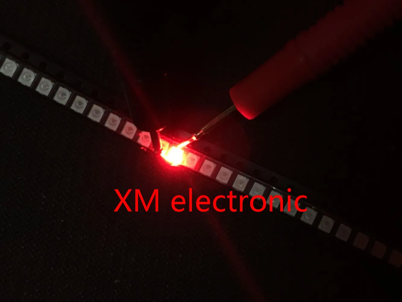 S184-100 Stück SMD LED PLCC-2 3528 rot LEDs 1210 red 