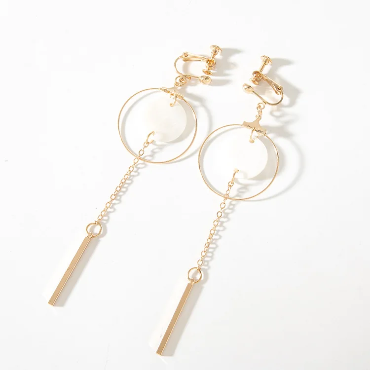 

Korean Version Of The 2019 Fashion New Earrings Wild Beads Personality Models Circle Ladies Ear Clip Gift Wholesale Trendy