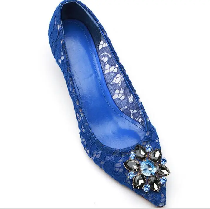 Элегантные черные женские туфли-лодочки с украшением в виде кристаллов; пикантные туфли на высоком каблуке с острым носком и сеткой; женские свадебные туфли с вырезами и кружевом; 7 цветов - Цвет: Королевский синий