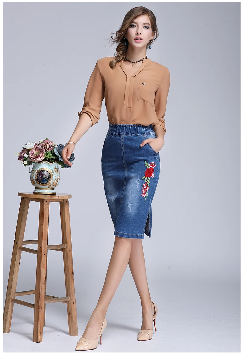 Размера плюс эластичный Высокая Талия Цветочные Джинсовые юбки с вышивкой Для женщин Весна Разделение Короткие джинсы юбка Saias Повседневное Мода