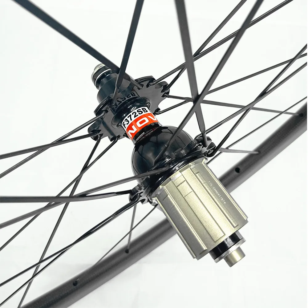 Best free shipping carbon wheels road clincher tubular 50mm bike wheels carbon wheelset 700c carbon road bike wheels 23mm 25mm width 2 Best free shipping carbon wheels road clincher tubular 50mm bike wheels carbon wheelset 700c carbon road bike wheels 23mm 25mm width 2