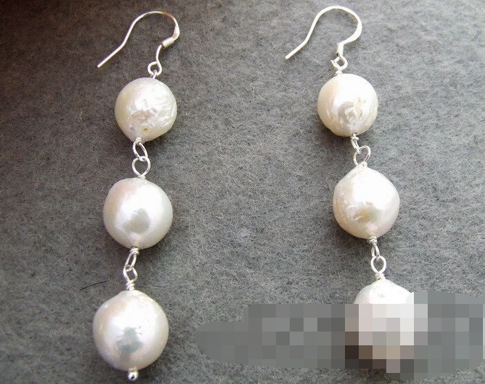 

1451 Bead-Nucleated Pearl Earrings
