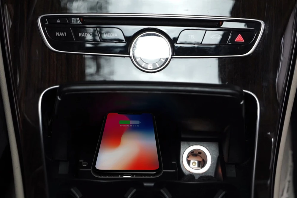 Qi автомобильное беспроводное зарядное устройство для Benz C series/GLC iPhone Xs Max Xr X Samsung S10