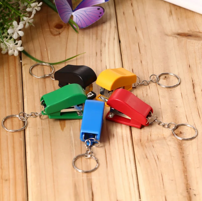 

5Pcs/set Cute mini small portable stapler office staple student gift staple machine Color Random