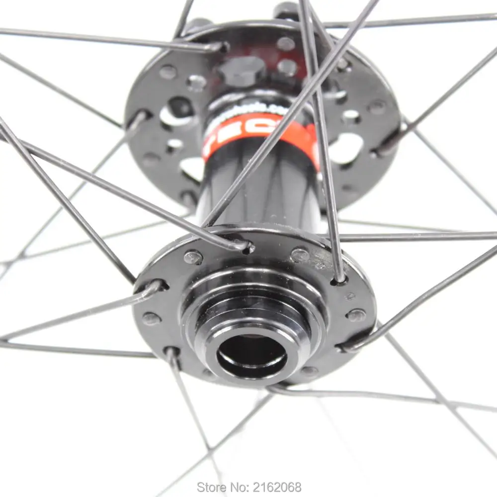 Clearance New 26 27.5 29er clincher rim Mountain bike 3K full carbon fibre disc brake bicycle carbon wheelset Thru Axle hubs MTB Free ship 10 Clearance New 26 27.5 29er clincher rim Mountain bike 3K full carbon fibre disc brake bicycle carbon wheelset Thru Axle hubs MTB Free ship 10