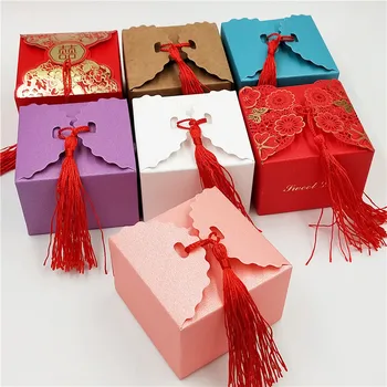 

30Pcs/Lot 9x9x6cm Romantic Cuboid 7 Patterns Design Handwork Paper Box With Free Red Tassel String For Happy Wedding Engagement