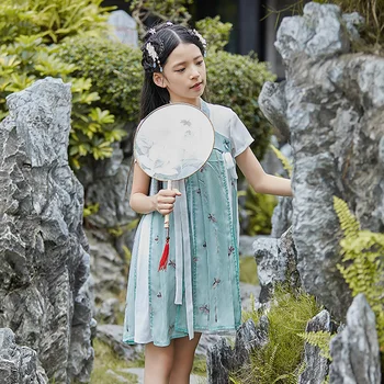 

New Chinese Girls Hanfu Children Catwalk Show Stage Costume Chinese Ancient And Traditional Hanfu Folk Dance Costume DQL1403