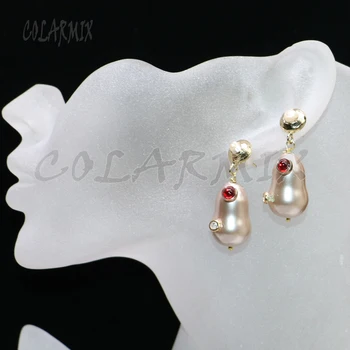 

4 Pairs Fashion pearls earrings shell pearls earrings gold color plated pearls earrings Gift for lady 4160