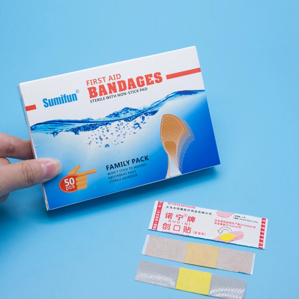 

50pcs/1Box First Aid Bandage Hemostatic Medical Disposable Waterproof Band-Aid With A Sterile Gauze Pad First Aid