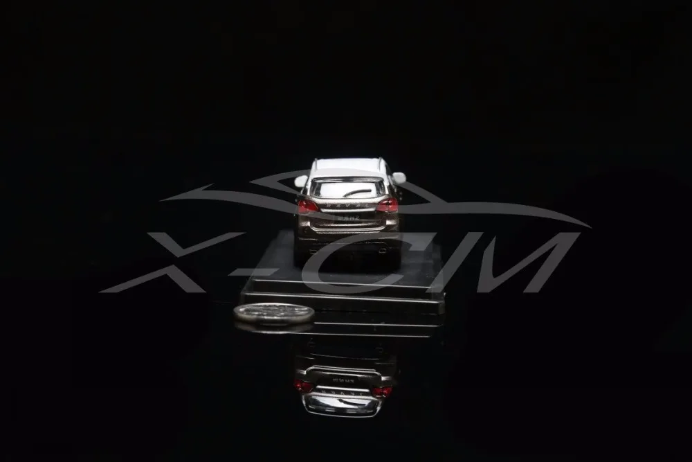 Модель литая автомобиля Great Wall Haval H2 1:64 (коричневая с Белой Крышей)|diecast car models|car
