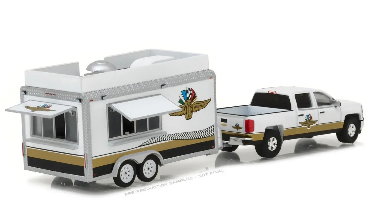 Игрушечный автомобиль CHEVRO LET SILVERADO в Индианаполисе зеленый свет 1: 64 2015|Наземный