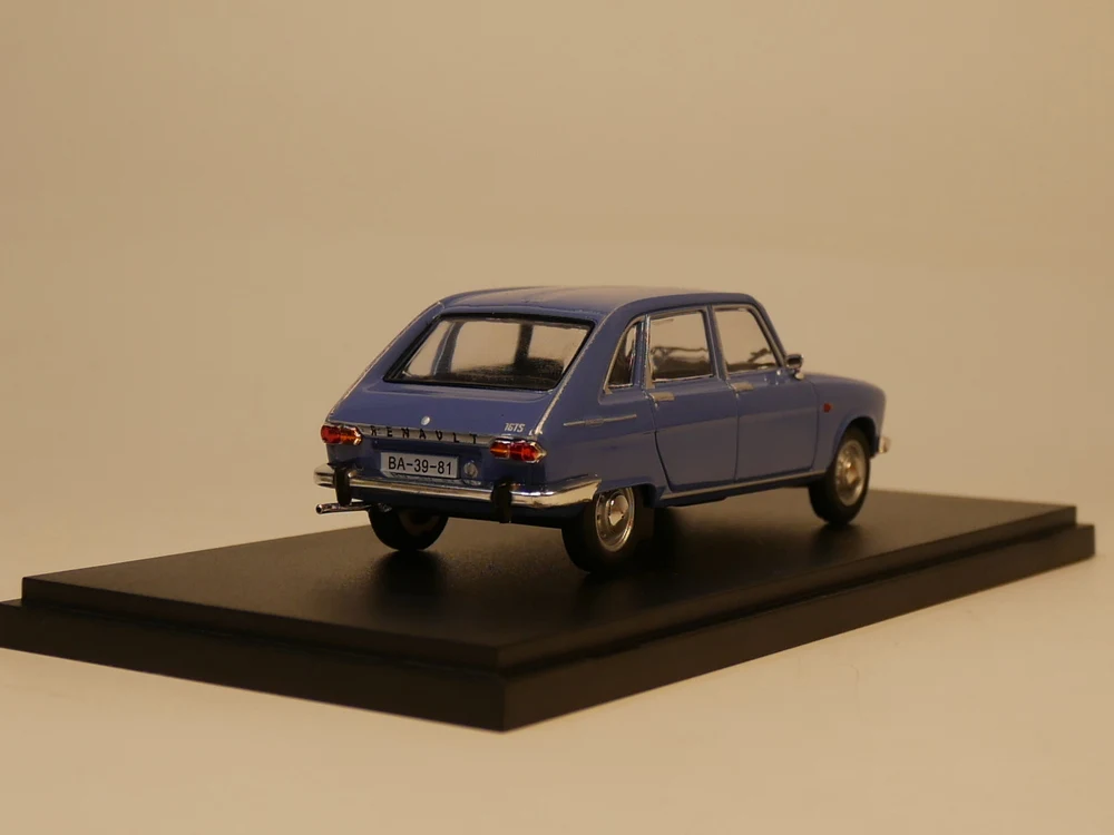 IST 1:43 RENAULT 16 литая модель автомобиля