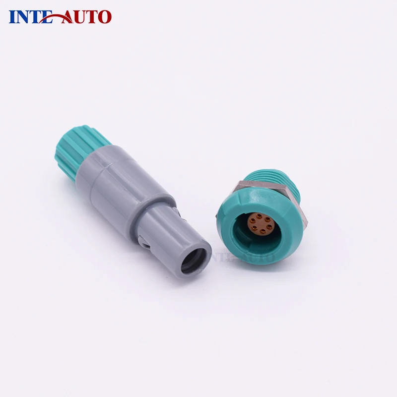 Plastic male female connector