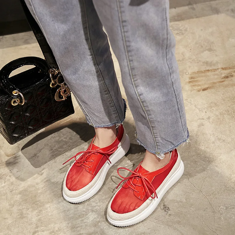

Women's platform shoes 2018 spring and summer new Korean red tide wild flat yarn net shoes fisherman shoes.
