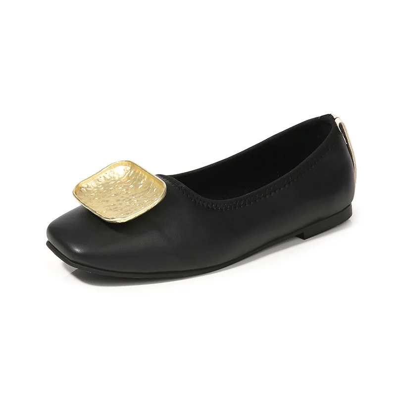 

2019 spring new fashion simple solid color flat shoes women comfortable wild metal decorative casual shoes