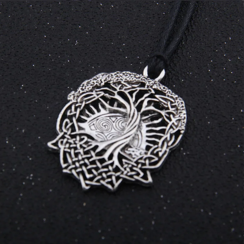 

Vintage Silver Tone Viking Amulet Tree Of Life Runes Pendant Necklace Leather Rope Chain Necklace Colar Jewelry