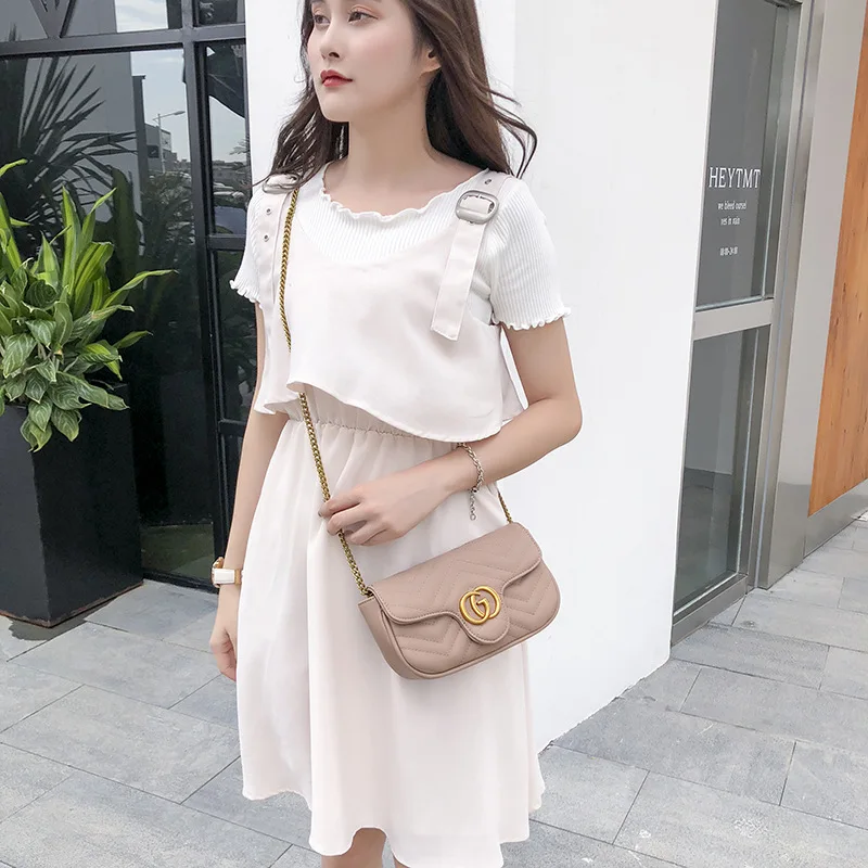 

2019 new lady PU single shoulder bag chain wrapped cowhide slanting single shoulder bag